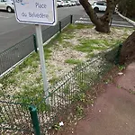 Avec Piscine, Accès Et Climatisation *
