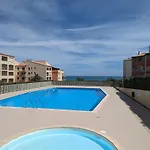 Avec Piscine, Accès Et Climatisation