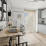 Avec Piscine, Acces Et Climatisation * Agde