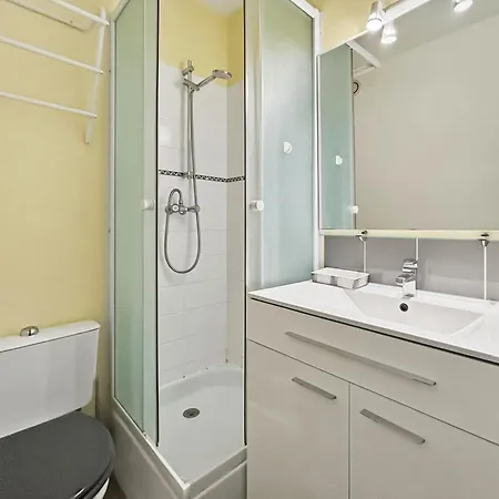 Apartment Avec Piscine, Acces Et Climatisation *