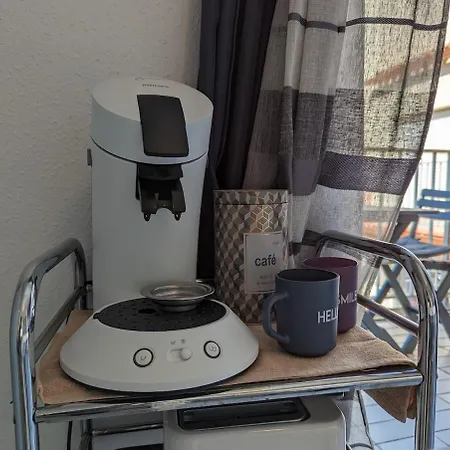 Avec Piscine, Acces Et Climatisation Apartment *